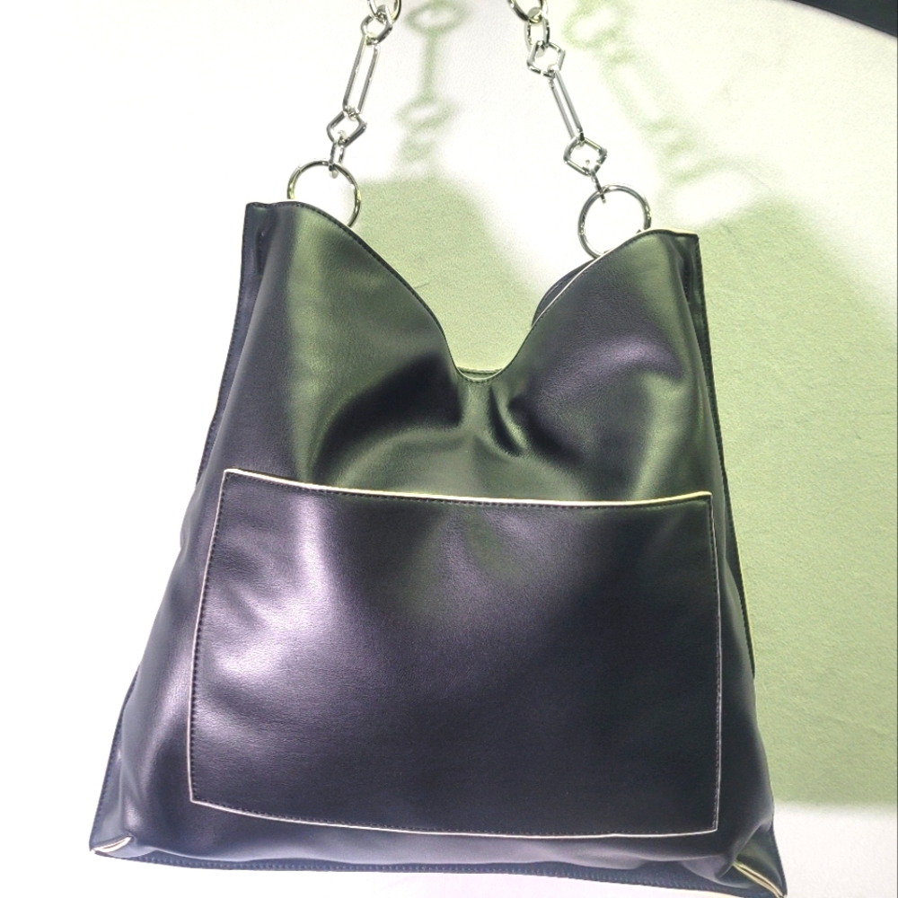 SONDRA ROBERTS, BLACK HANDBAG